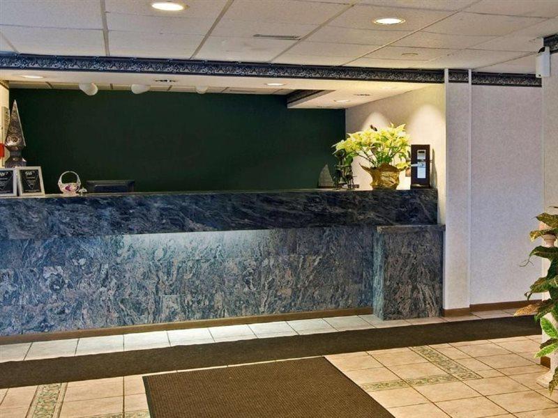 Americas Best Value Inn Уокиган Экстерьер фото