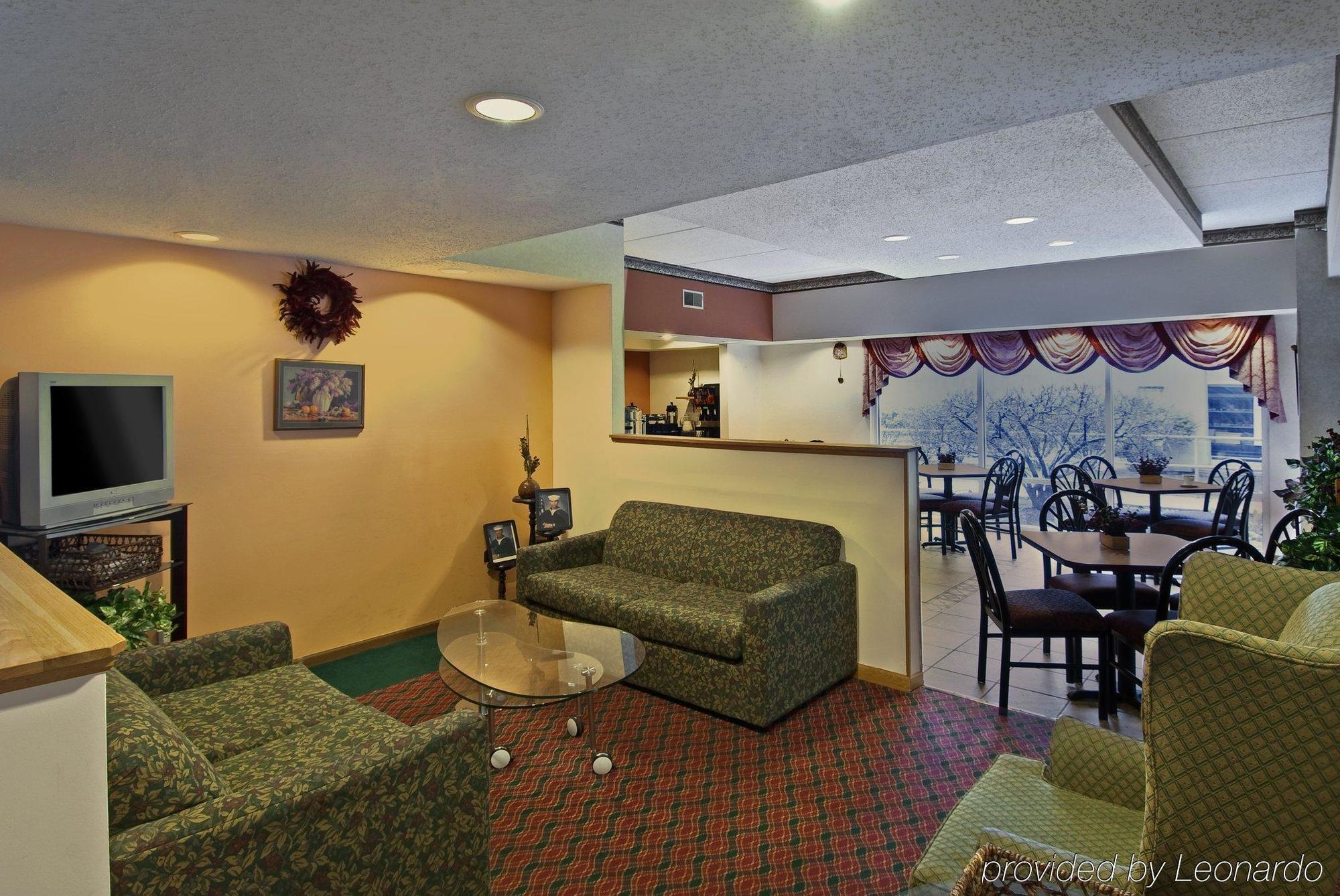 Americas Best Value Inn Уокиган Интерьер фото