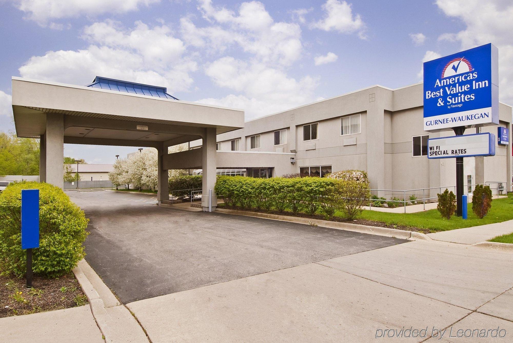 Americas Best Value Inn Уокиган Экстерьер фото