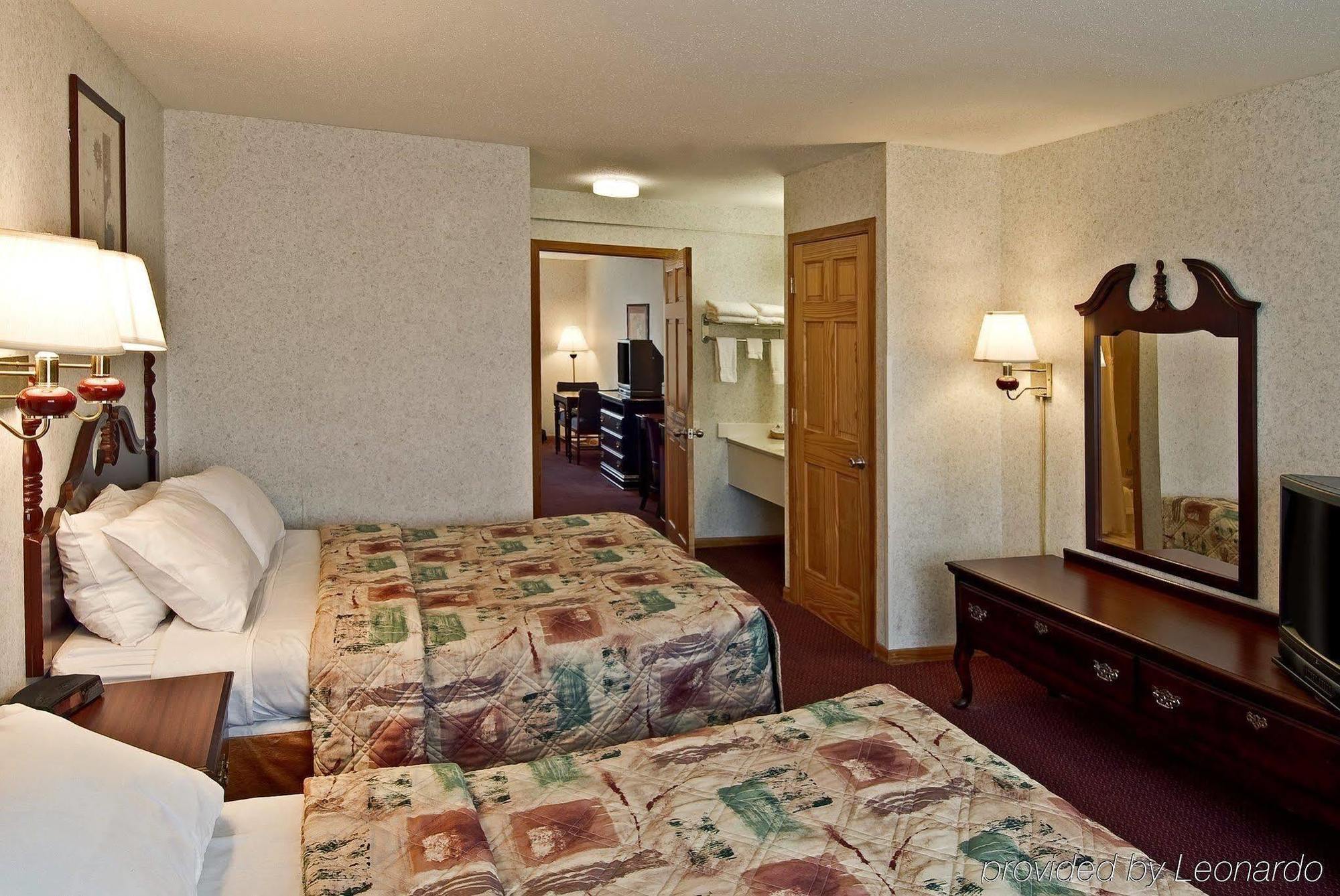 Americas Best Value Inn Уокиган Номер фото